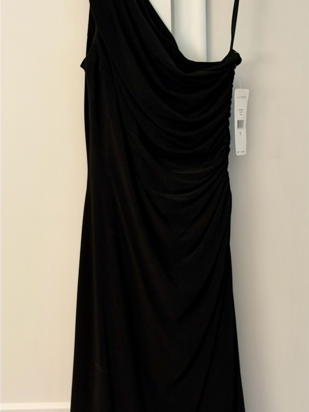 Elegant One-Shoulder Black Dress